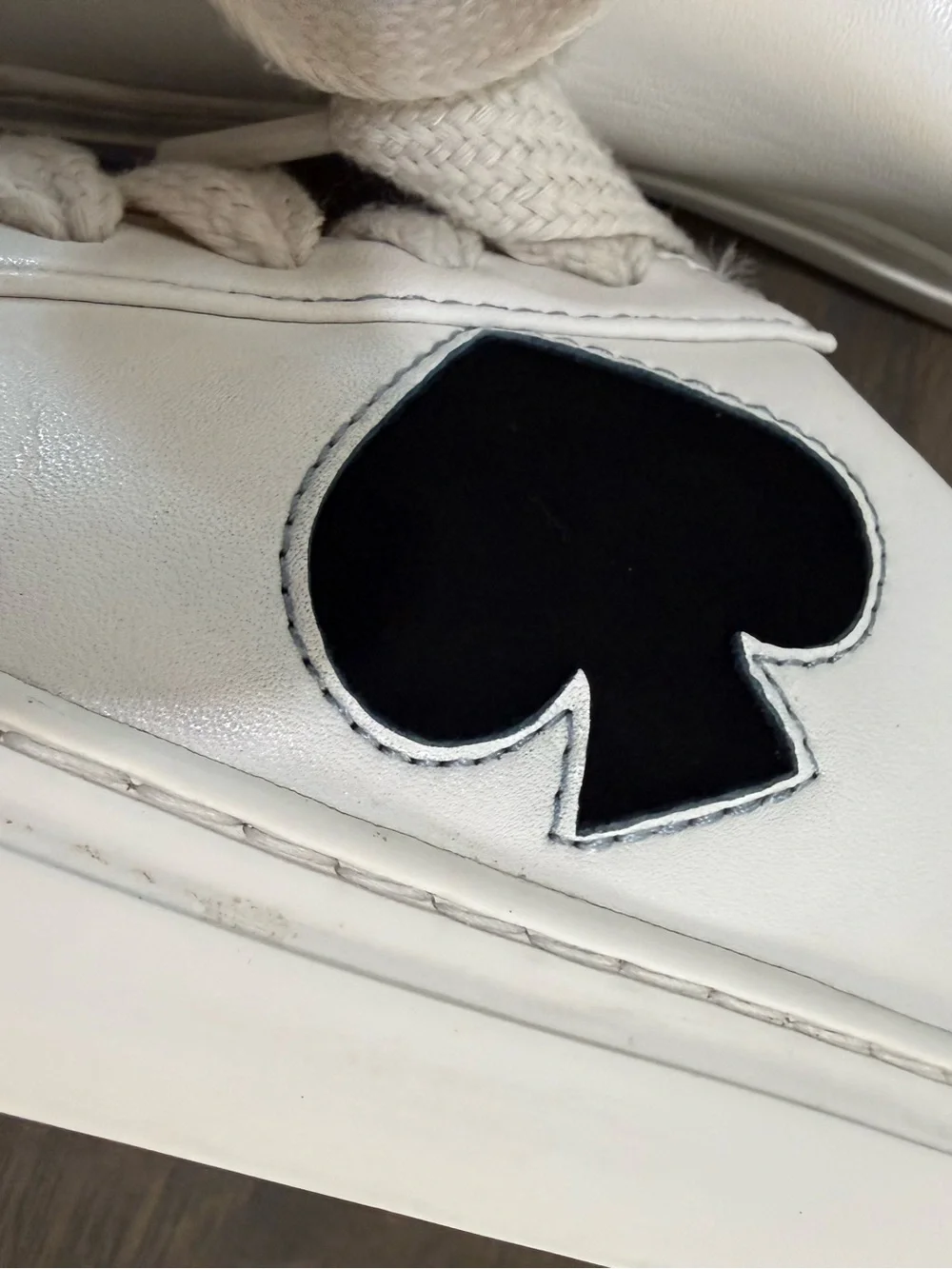6.5 Kate Spade New York Fez Logo White Black Lace Up Low Top Leather Women’s Sho